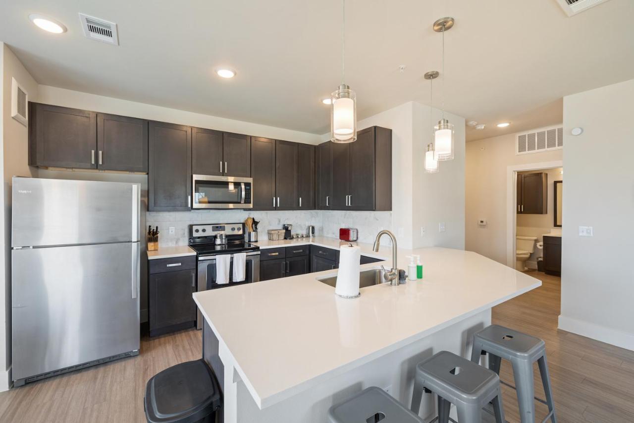 Kasa Southeast-Airport Austin Aparthotel Bagian luar foto